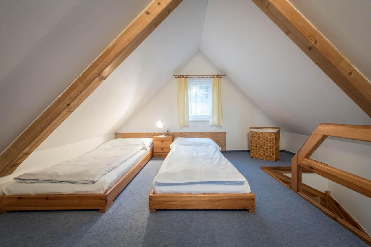 Rodinne Apartmany Rafael Bedrichov Eksteriør billede