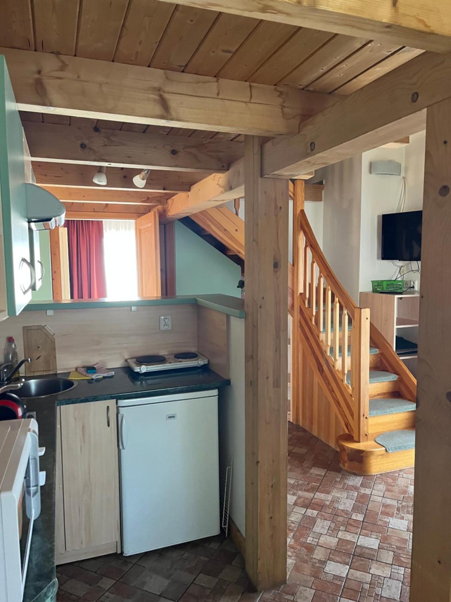 Rodinne Apartmany Rafael Bedrichov Eksteriør billede